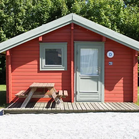 Dana Cup Sportscenter Vandrerhjem *