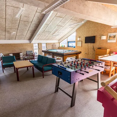 Dana Cup Sportscenter Hostel *