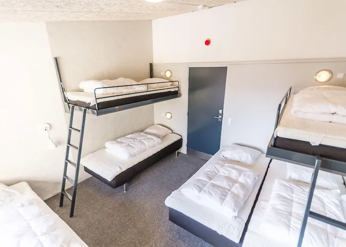 Hostal Dana Cup Sportscenter