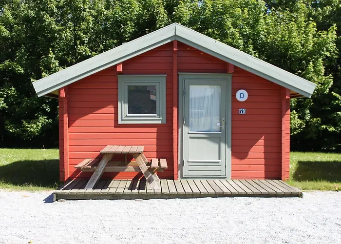 Dana Cup Sportscenter Hostel *
